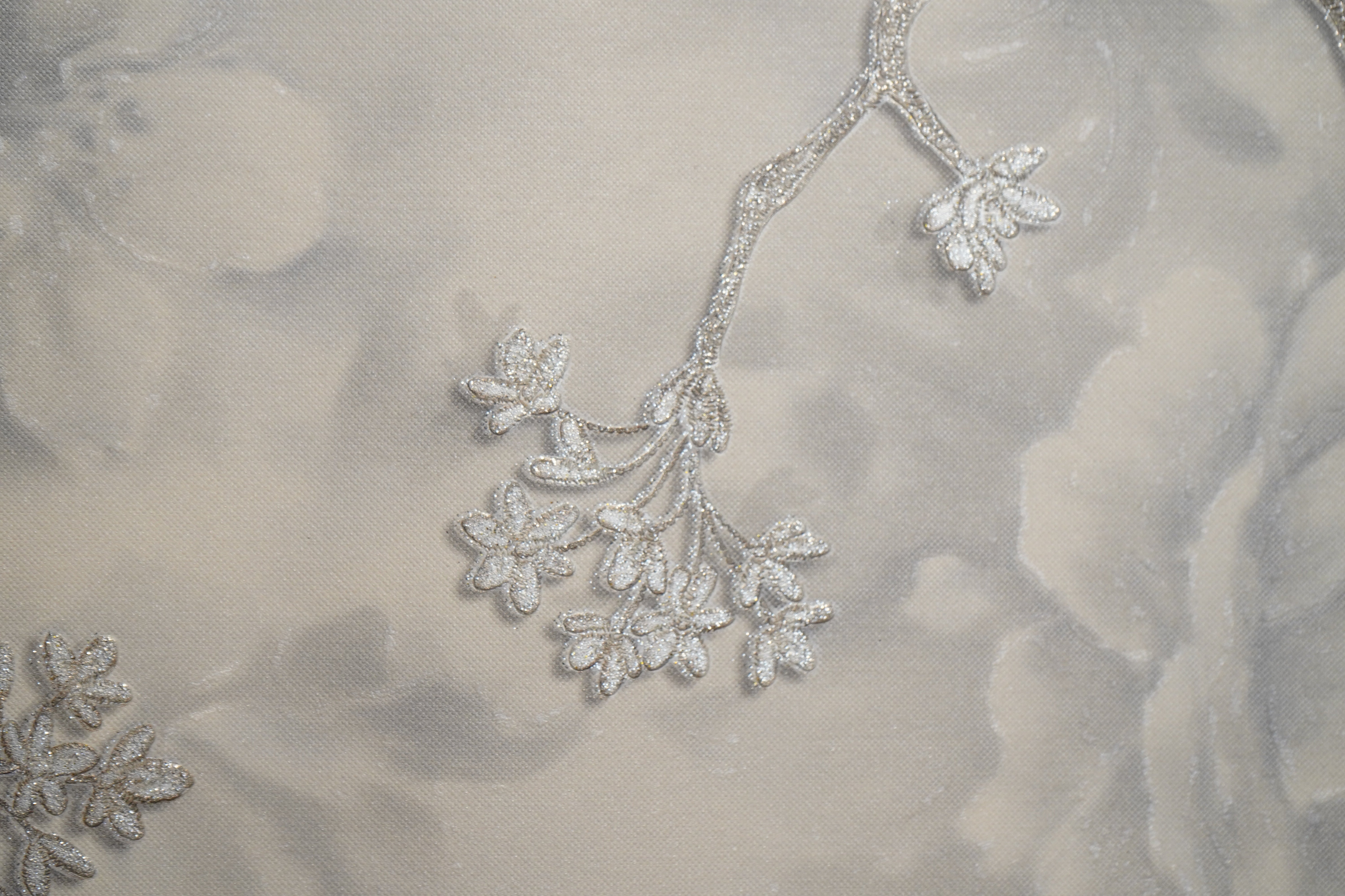 White Damask Design  with Silver Floral Design Not Self Adhesive 53 Cm X 1000 Cm for PVC Vinyl Coated for  Wall Bedroom Living Room Latest Stylish for Home Decoration (White & Silver , 57 Sqft Roll) (NW-36)